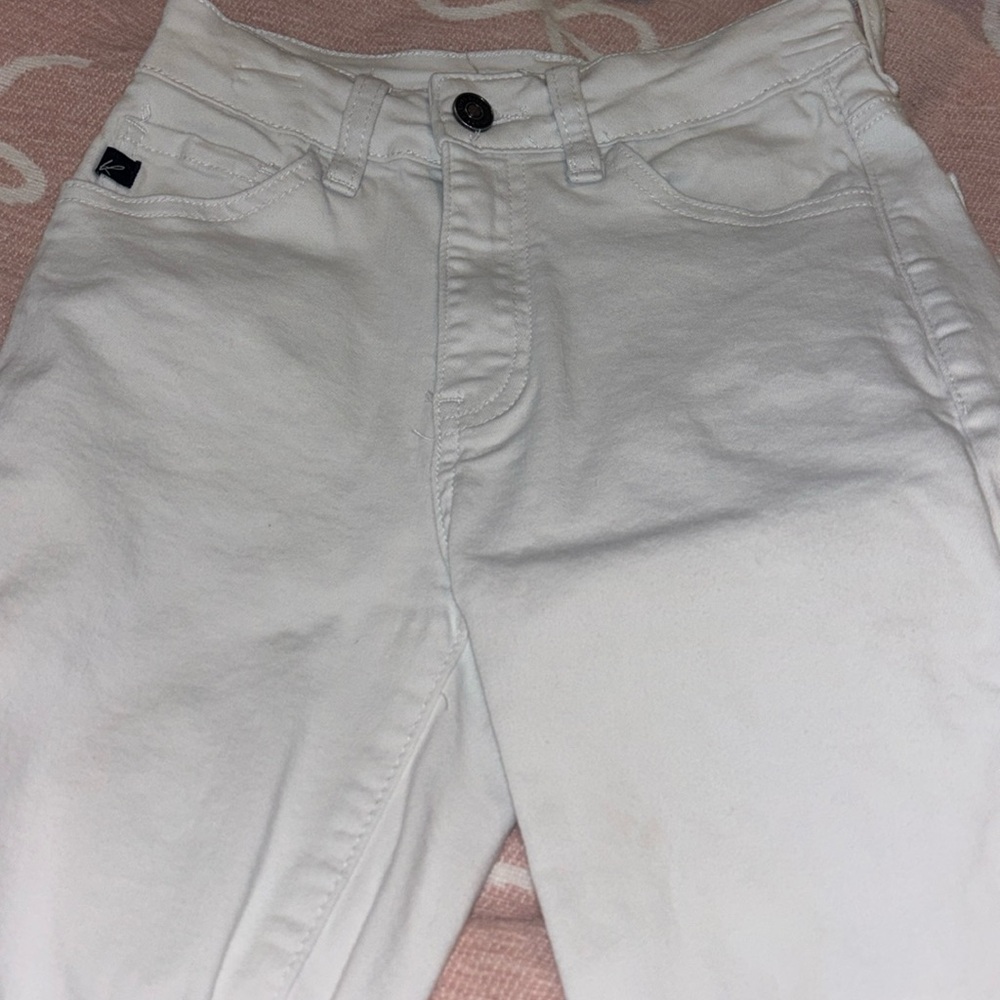 White Skinny Jeans, with ripped effect bottoms